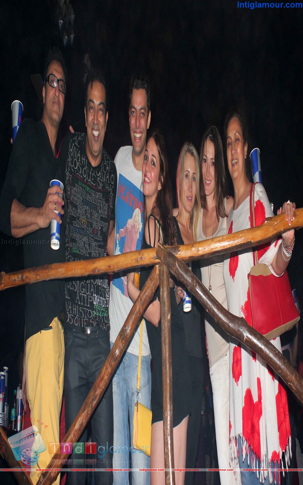 DJ Armin Van Buuren Performance Event hd photo