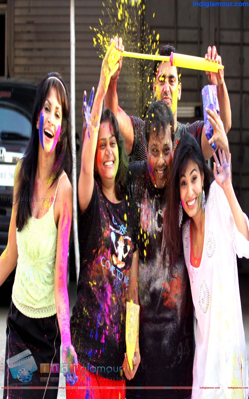 Actors Play Dry And Safe Holi Event hd photo