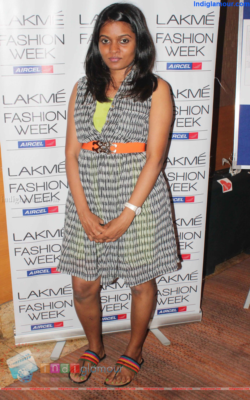 LFWSR 2013 Designer Fitting Day Event hd photo