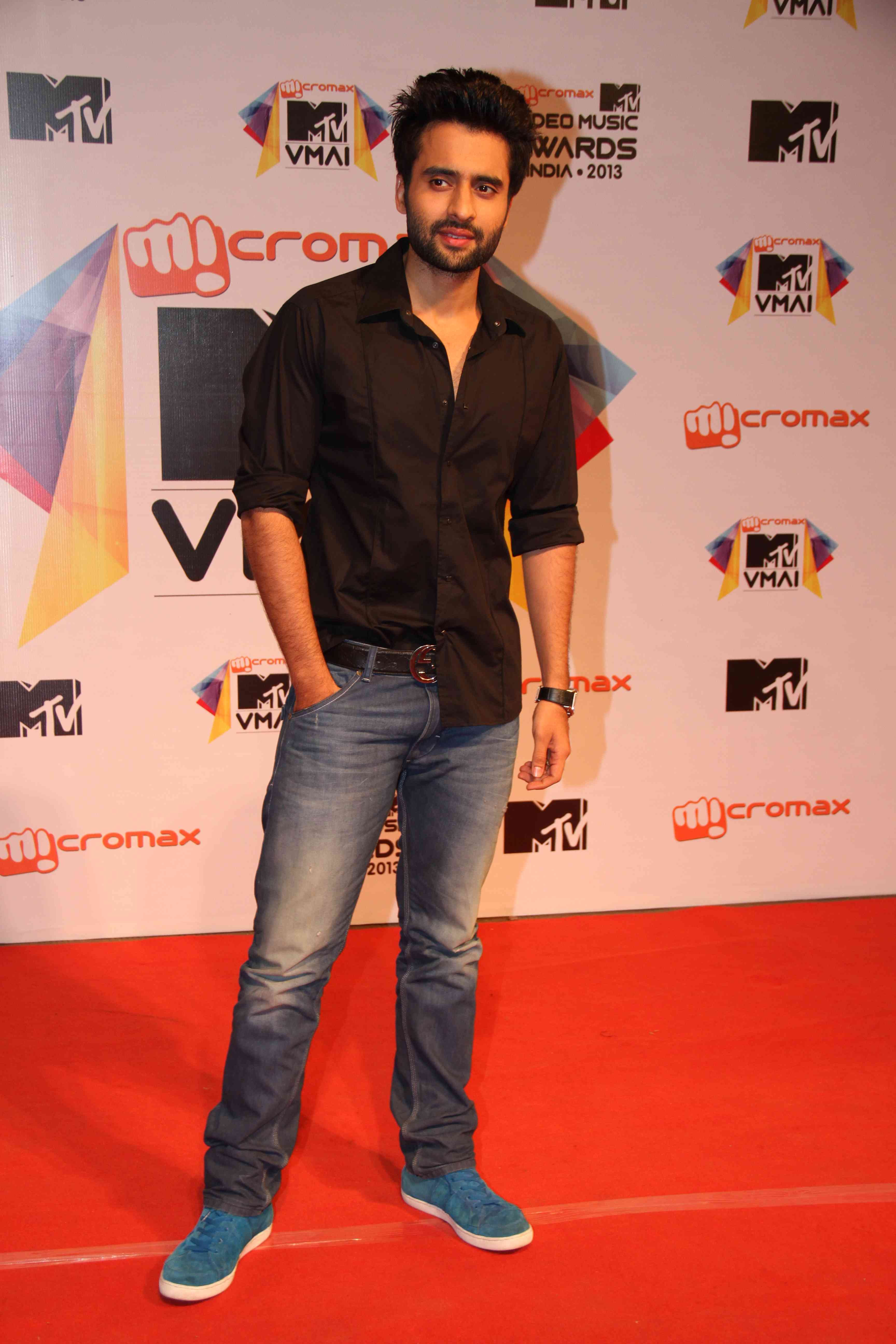 Celebs at MTV Video Music Awards India 2013 Event hd photo