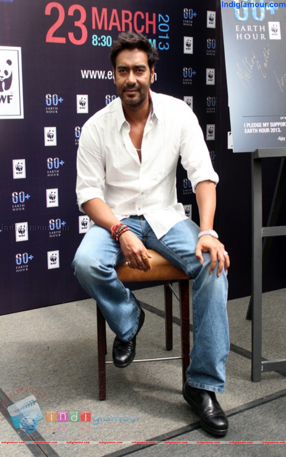 Ajay Devagan at Earth Hour 2013 Mumbai Event hd photo
