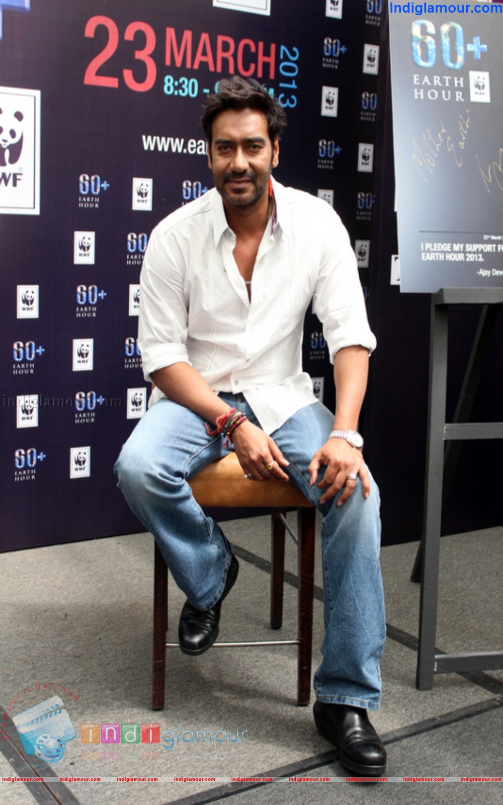 Ajay Devagan at Earth Hour 2013 Mumbai Event hd photo