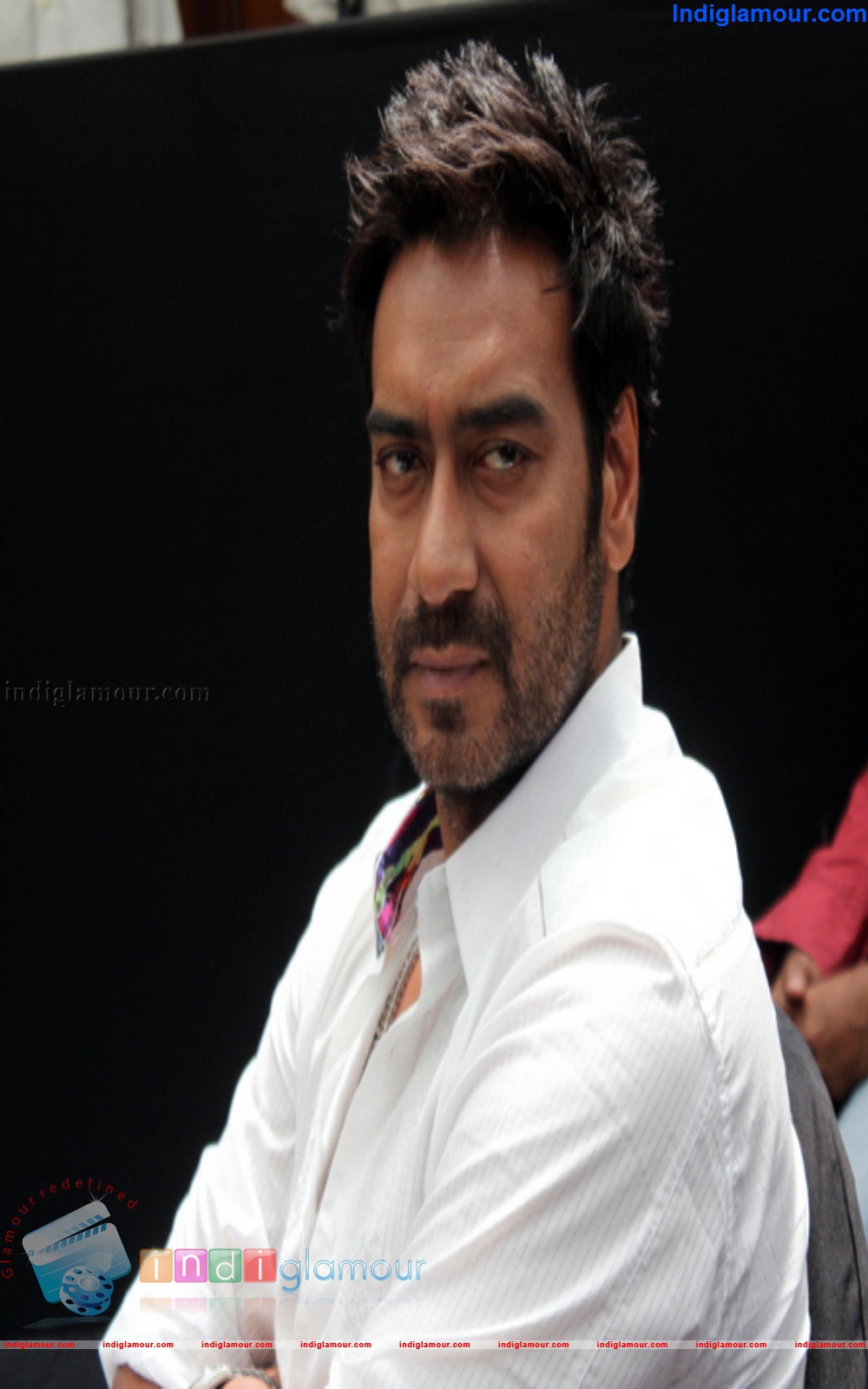 Ajay Devagan at Earth Hour 2013 Mumbai Event hd photo