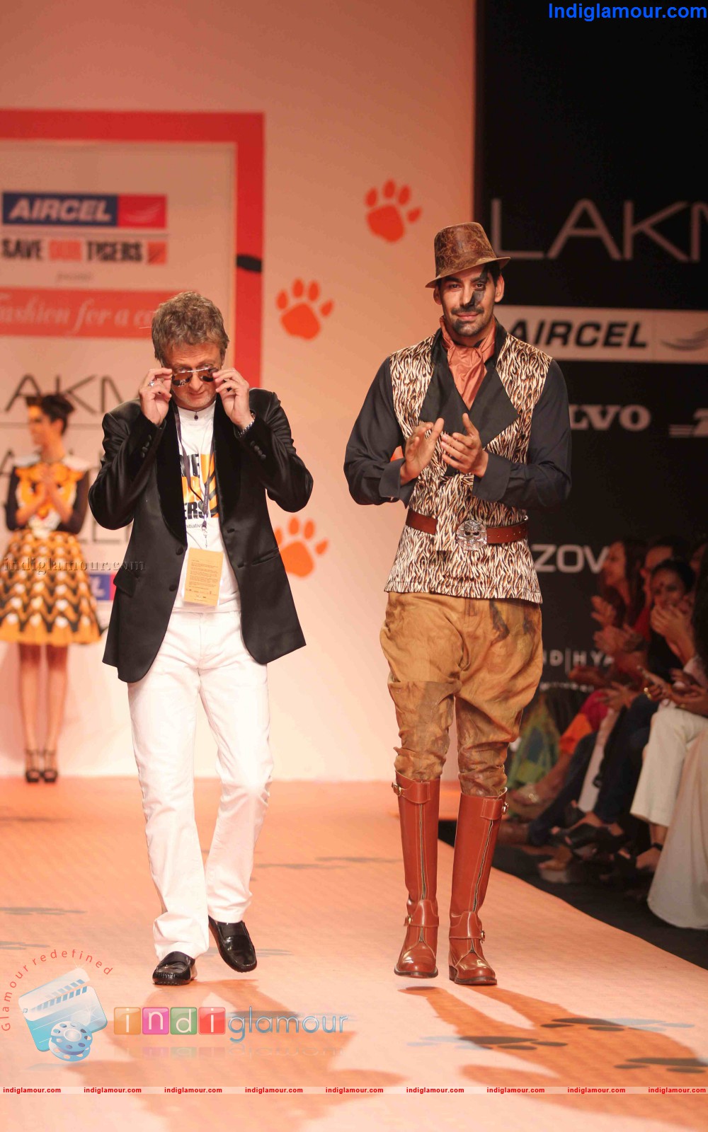 Aircel Save our Tigers Presents Fashion For a Course Event hd photo