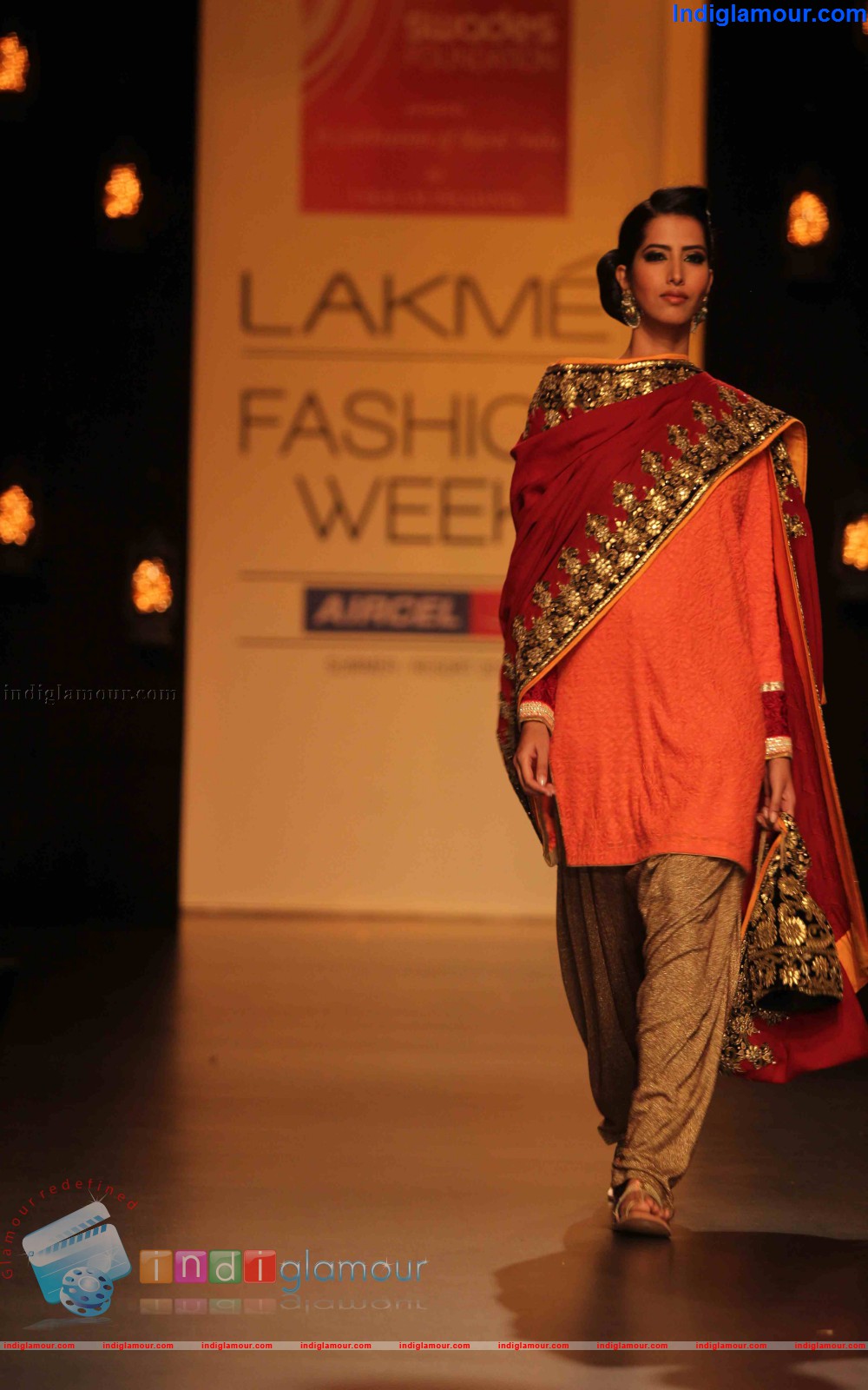 Fashion Show Of LFW Day 3 Event hd photo