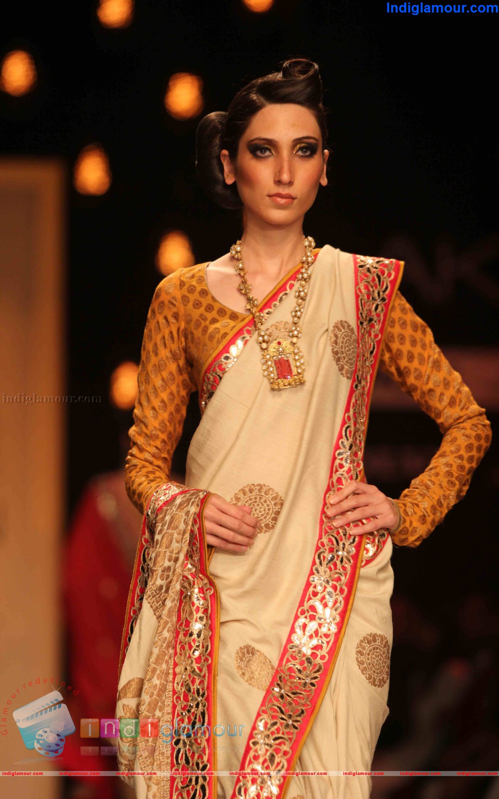 Fashion Show Of LFW Day 3 Event hd photo
