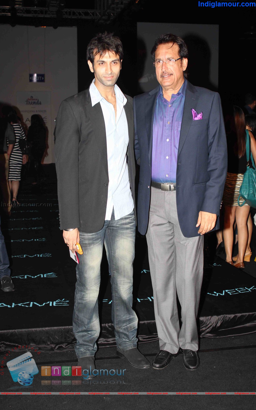 Guests at LFW Day 5 Event hd photo