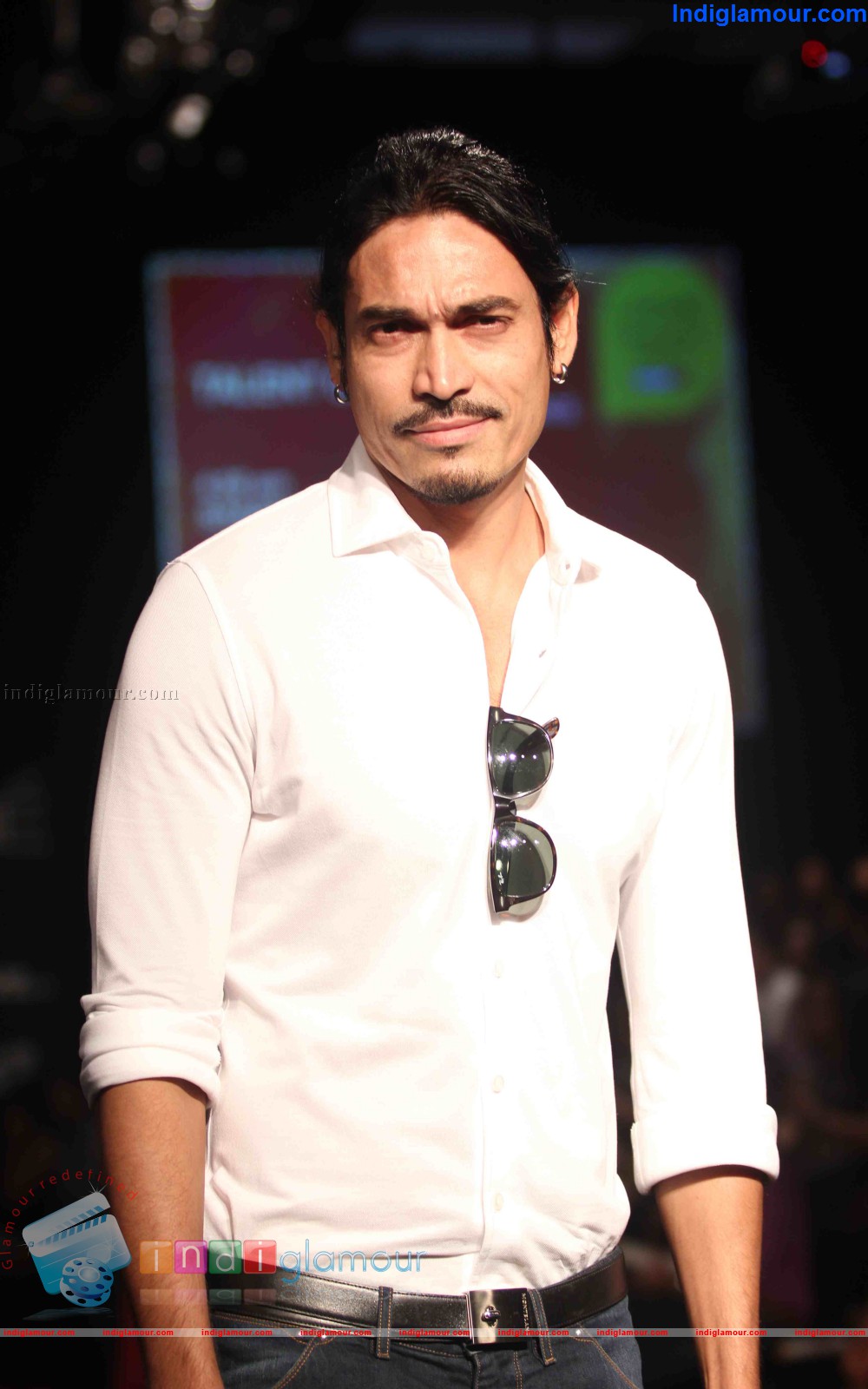Guests at LFW Day 5 Event hd photo