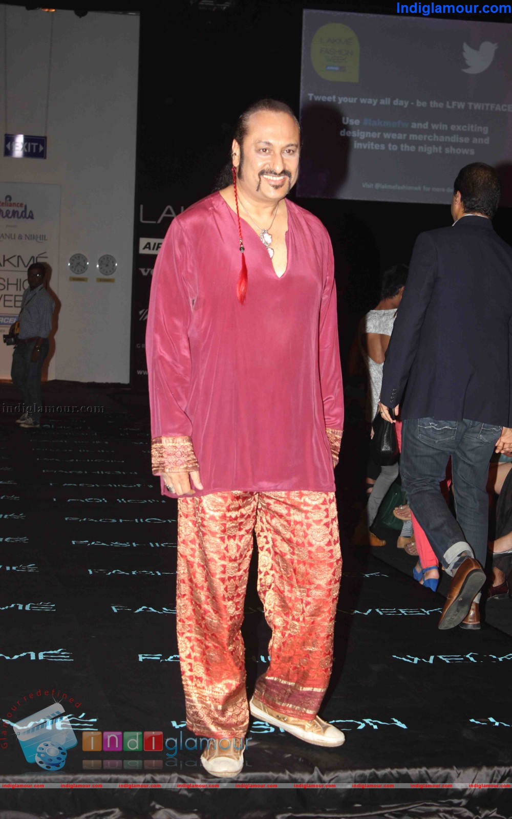 Guests at LFW Day 5 Event hd photo