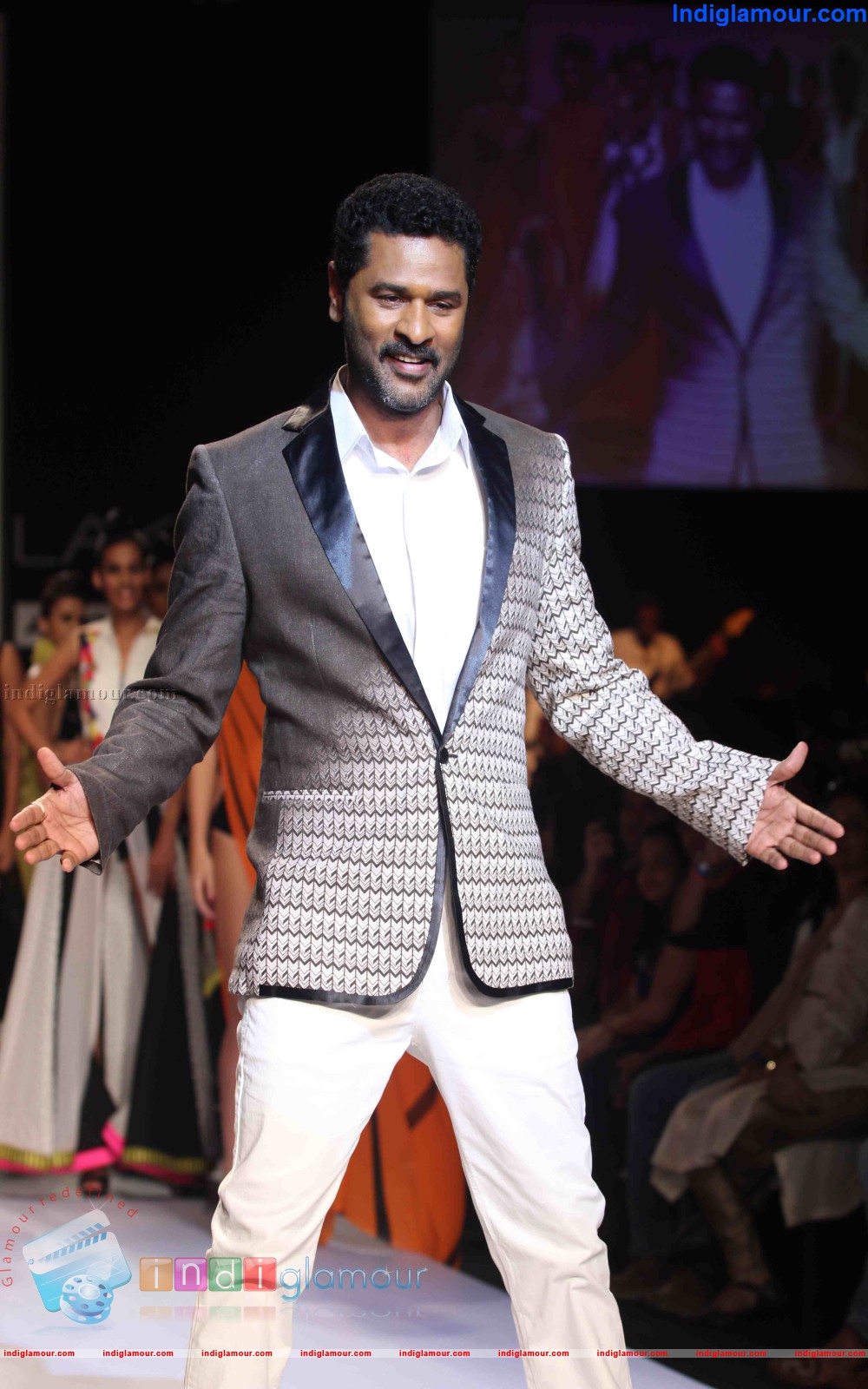 LFW Day 5 Event hd photo
