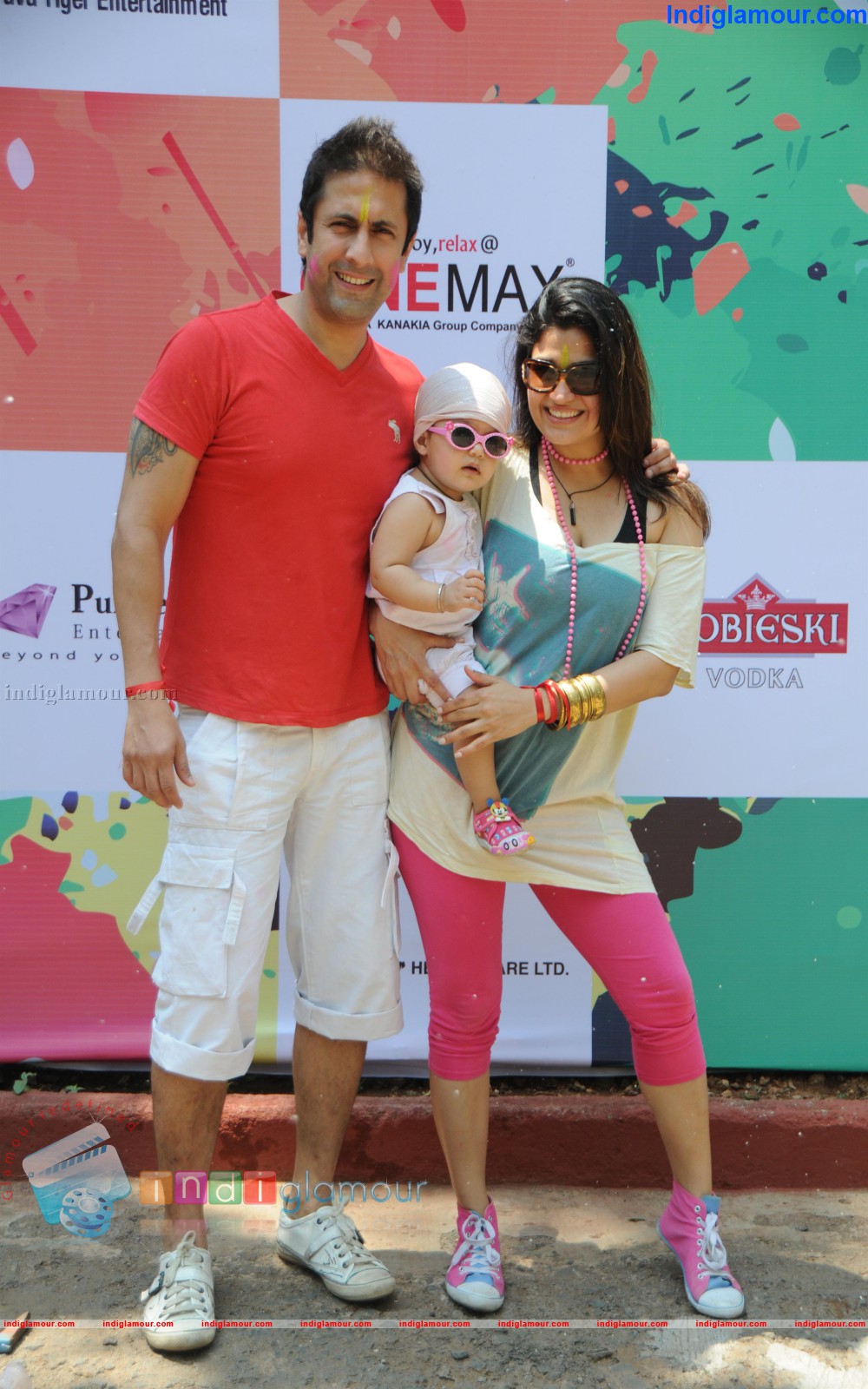 Yuva Tiger Entertainments Holi Celebration Event hd photo