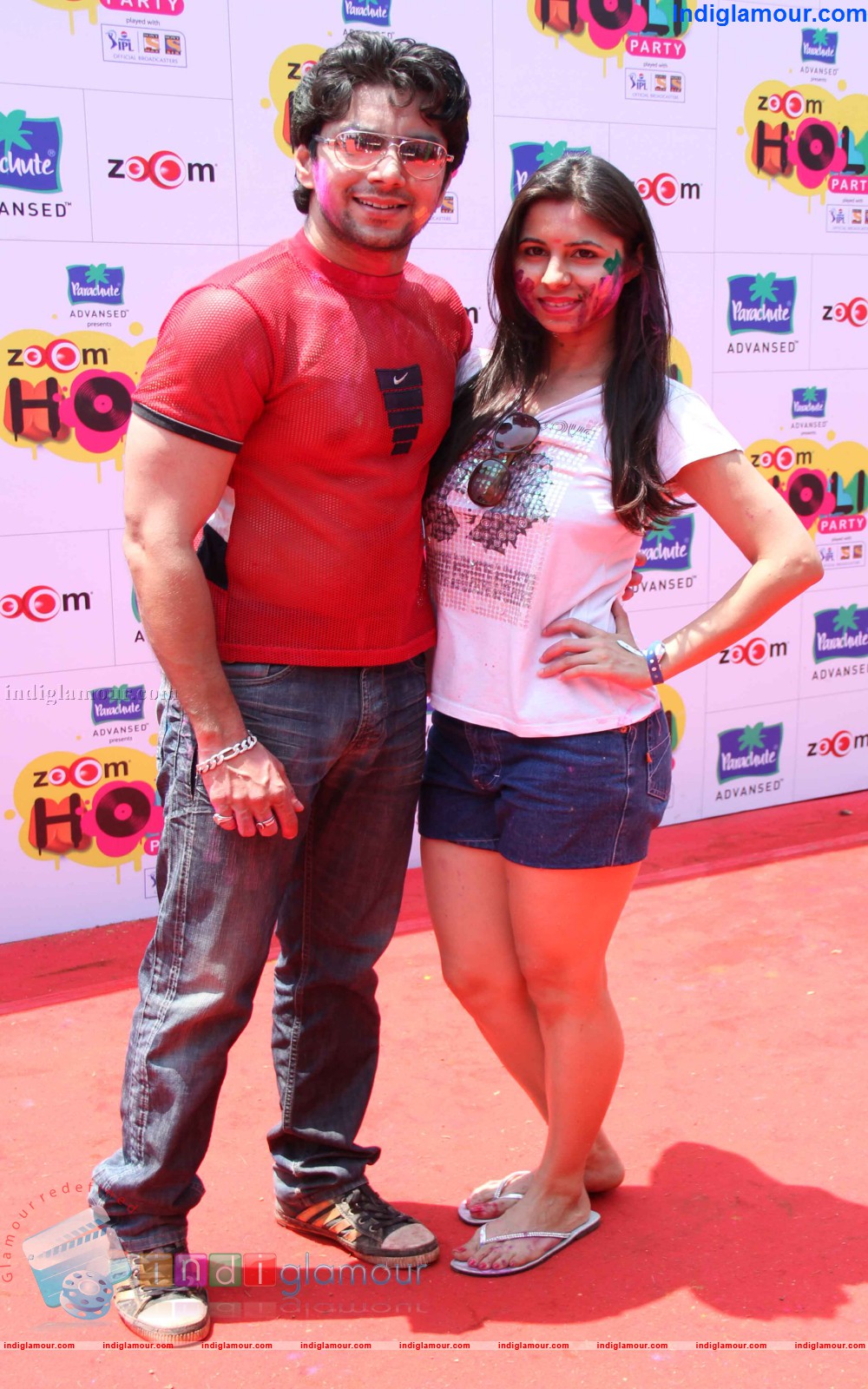 Zoom Holi Party Event hd photo