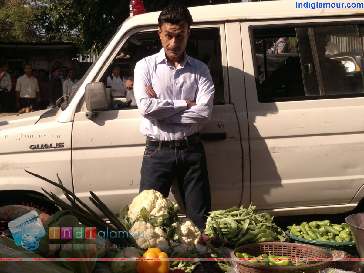 Arif Zakariya Does a Double For Jaiprakesh Sings Dee Event hd photo