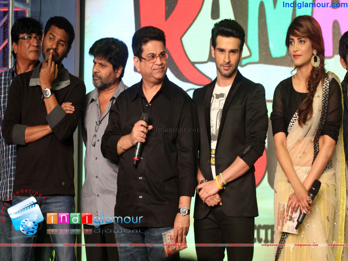 Music Launch of Ramaiya Vastavaiya Event hd photo