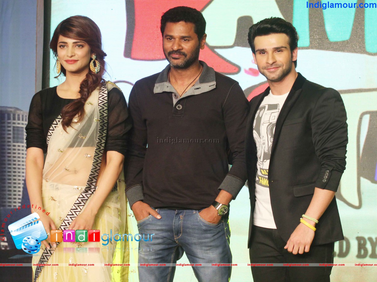 Music Launch of Ramaiya Vastavaiya Event hd photo