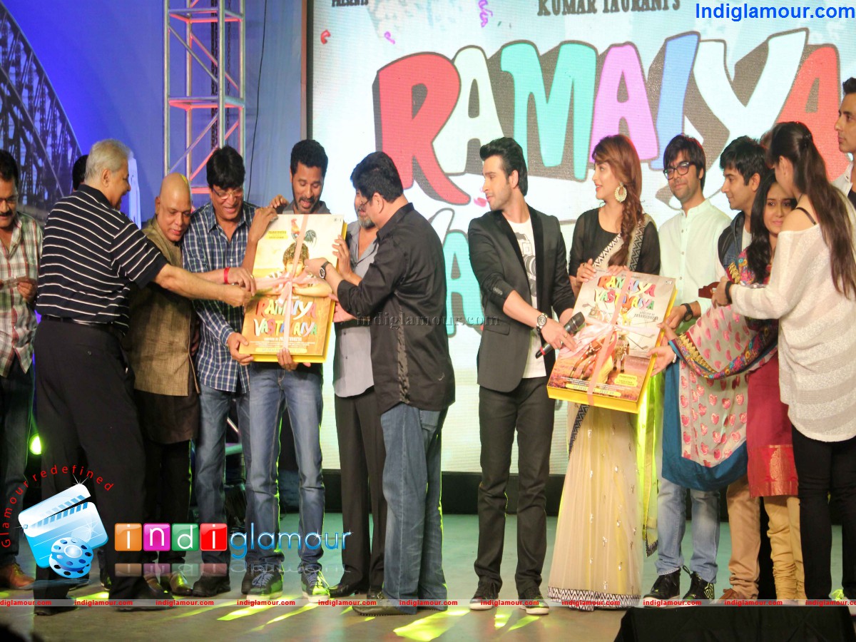 Music Launch of Ramaiya Vastavaiya Event hd photo