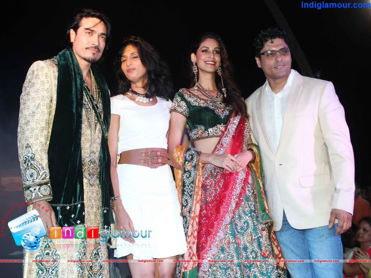 Riyaz Gangji Fashion Show at Princess Beach Fair Event hd photo