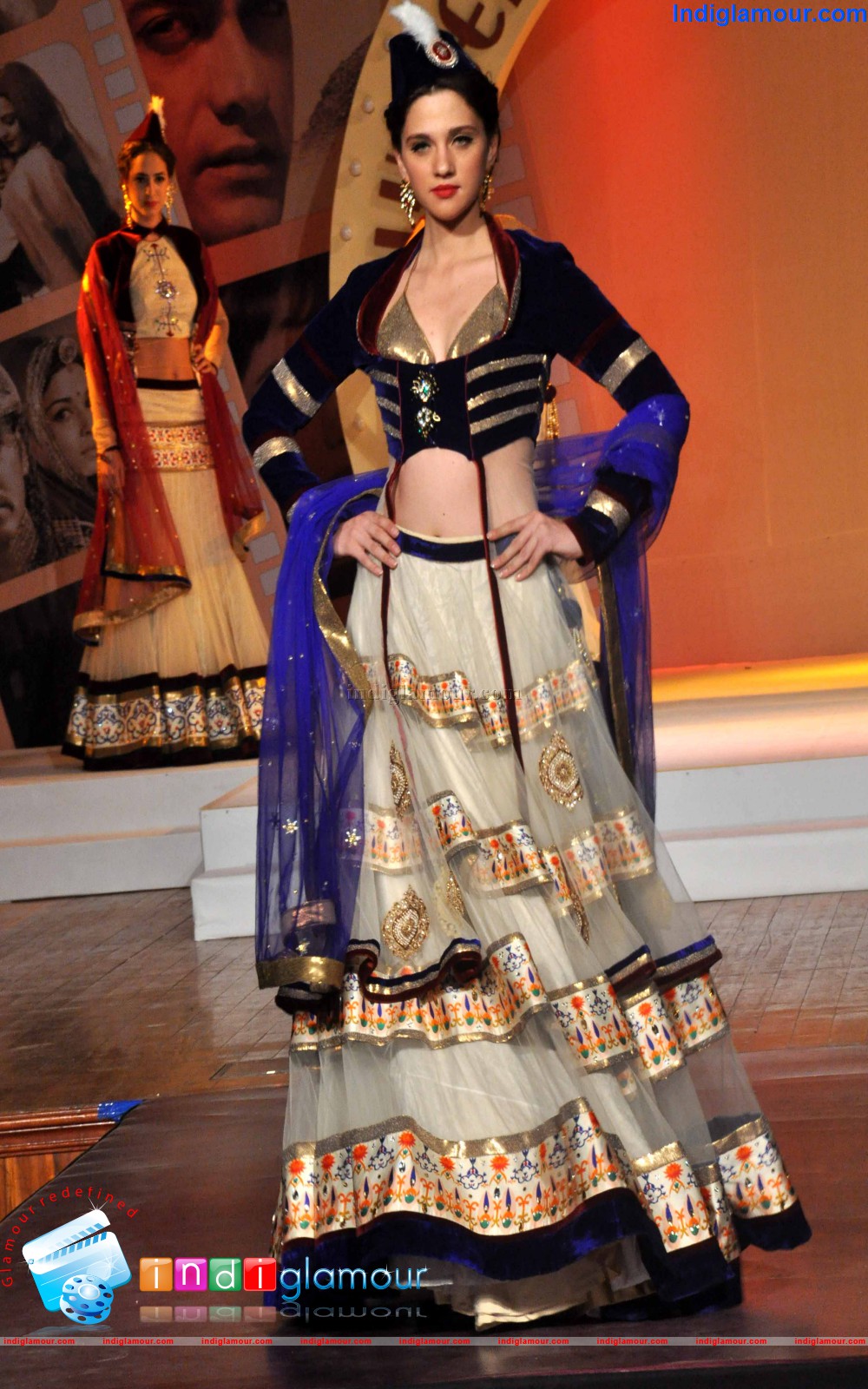 Shillouettes 2013 Bollywood Bytes Event hd photo