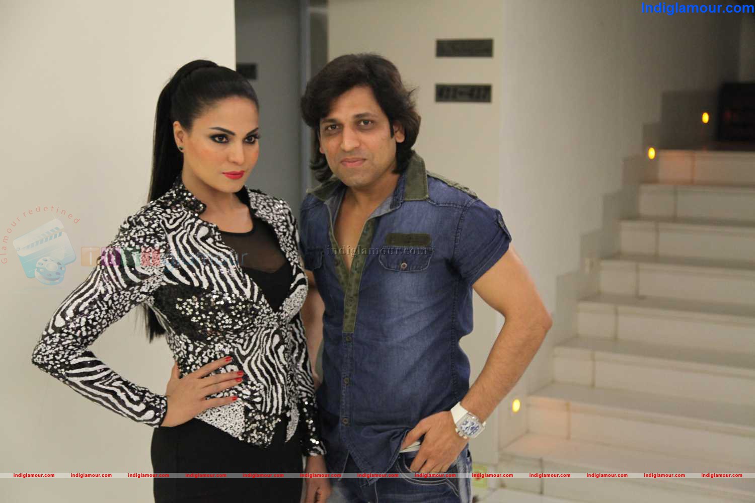 Veena Malik Bombastic Performance Gujarat Gauravvanta Awards Event hd photo