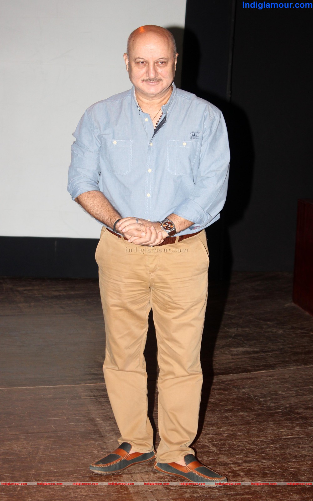 300th Show of Anupam Khers Play Kuch Bhi Ho Saktha Hai Event hd photo