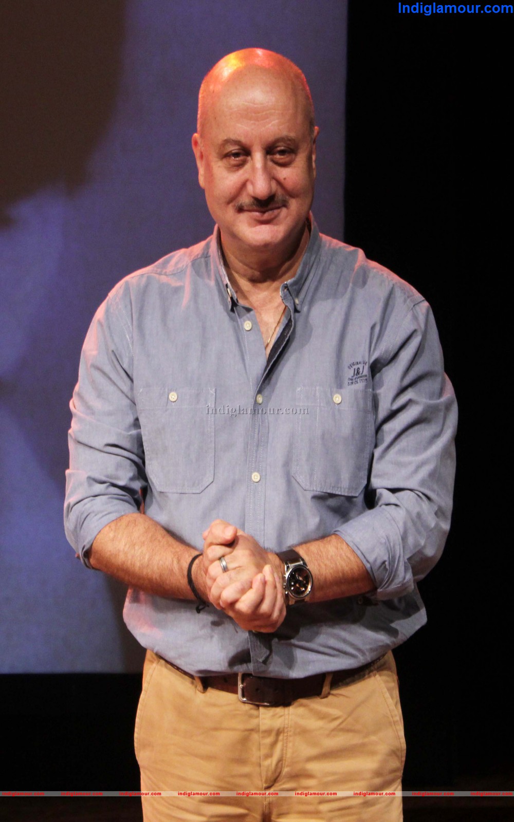 300th Show of Anupam Khers Play Kuch Bhi Ho Saktha Hai Event hd photo