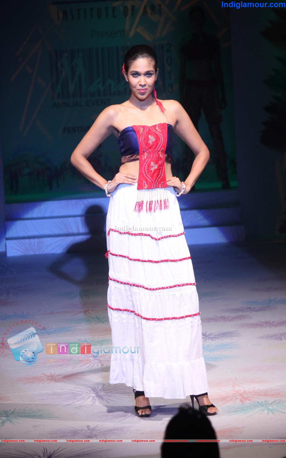 Le Mark Institute of Fashion Showcased an Fashion and Exclusive Jewelery Show Event hd photo