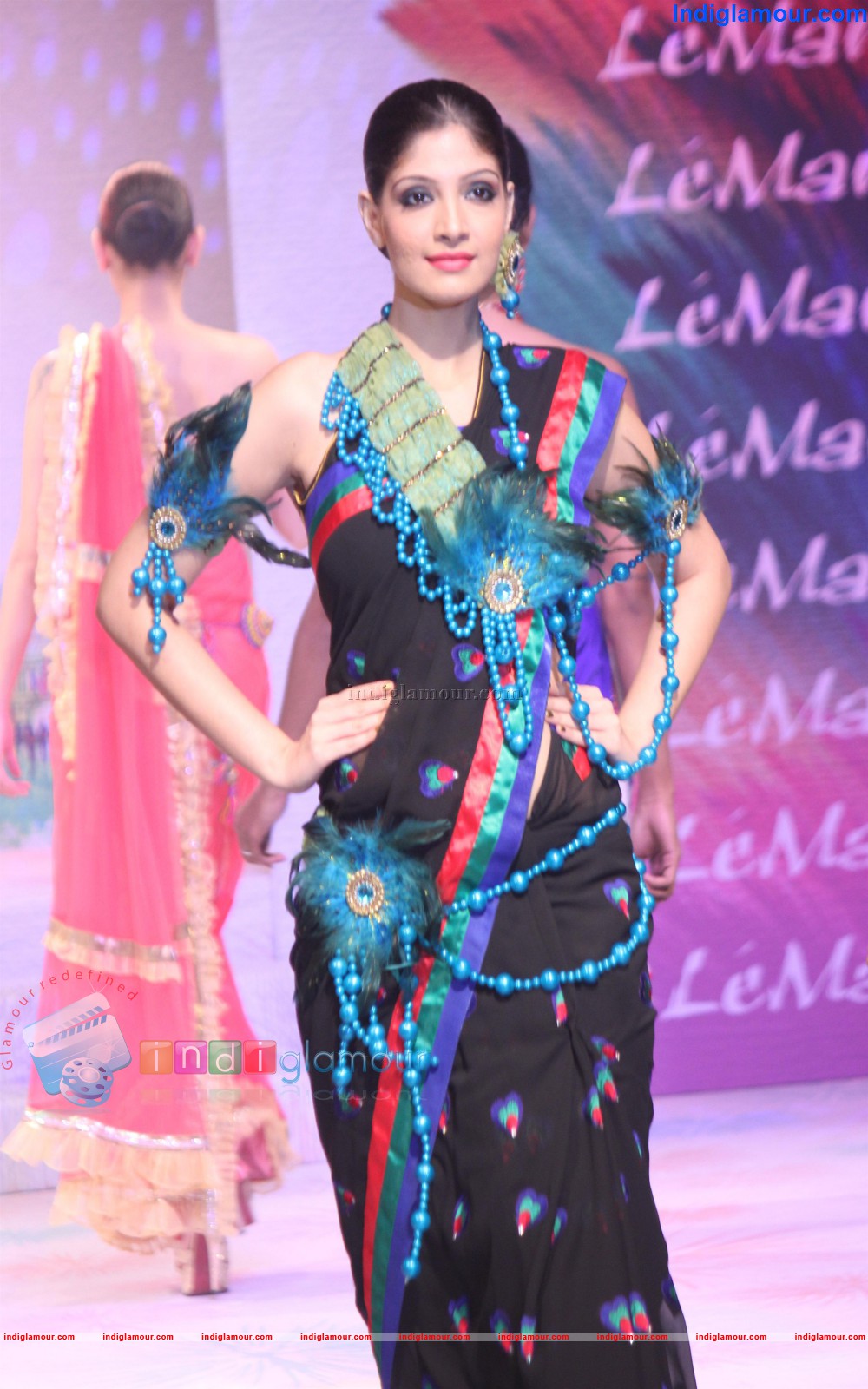 Le Mark Institute of Fashion Showcased an Fashion and Exclusive Jewelery Show Event hd photo