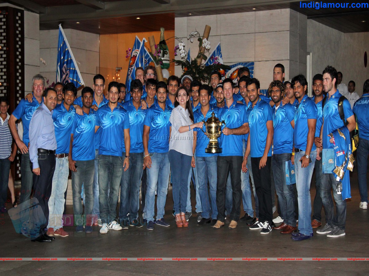 Mumbai Indians Party at Antilla Event hd photo