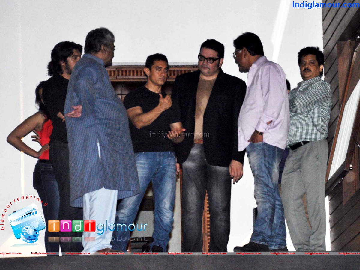 Aamir Hosted a Party for His 25 Years of Completion in Indian Cinema Event hd photo
