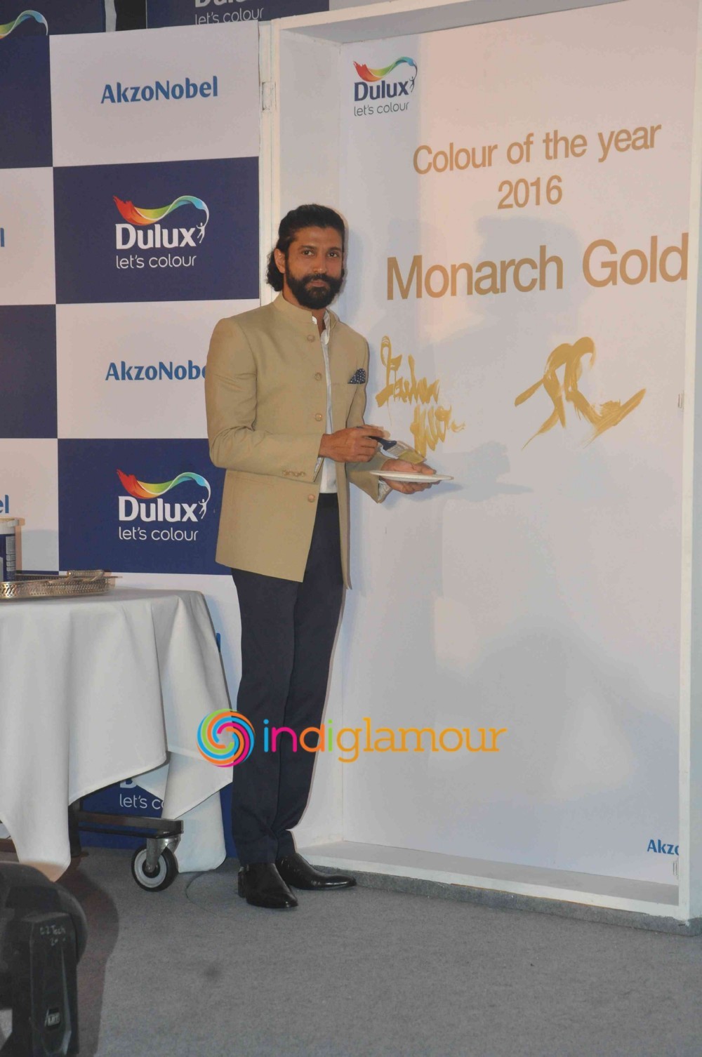 Farhan Akhtar And Shraddha Kapoor At The Launch Of Dulux's Colour Of The Year 2016 Event hd photo