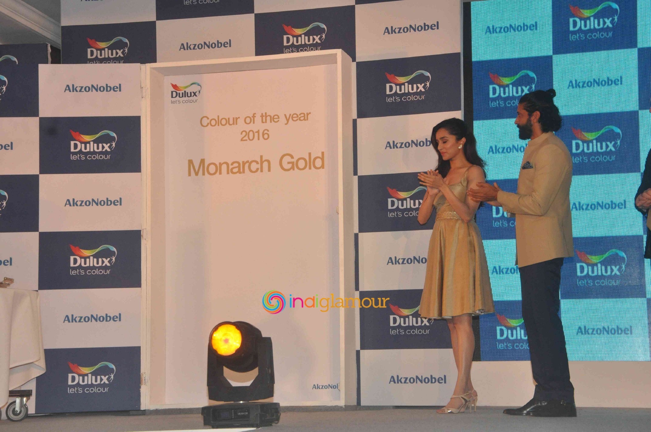 Farhan Akhtar And Shraddha Kapoor At The Launch Of Dulux's Colour Of The Year 2016 Event hd photo