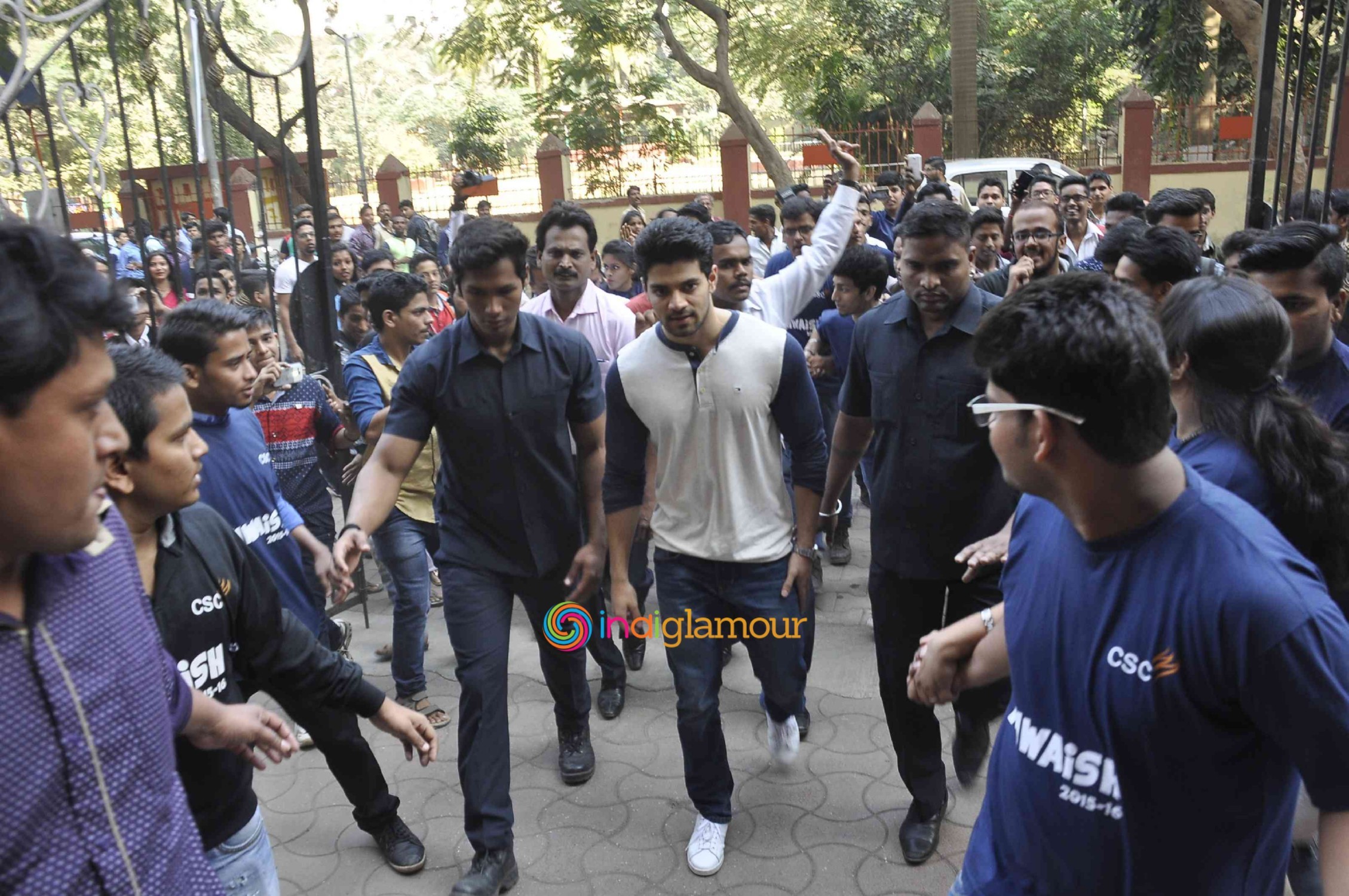 Sooraj Pancholi Attend College Festival Event hd photo