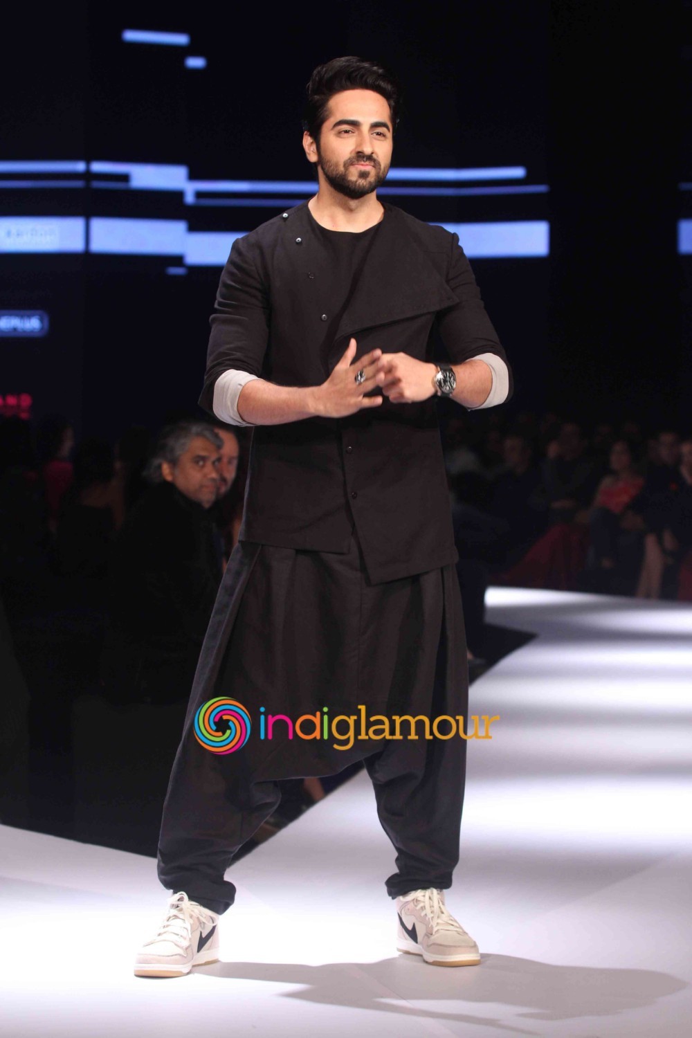 Ranveer Singh Rocks the Ramp at GQ Fashion Nights 2015 Event hd photo