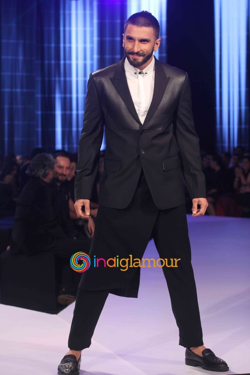 Ranveer Singh Rocks the Ramp at GQ Fashion Nights 2015 Event hd photo