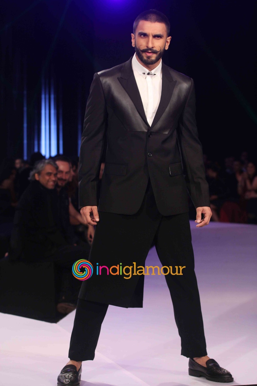 Ranveer Singh Rocks the Ramp at GQ Fashion Nights 2015 Event hd photo