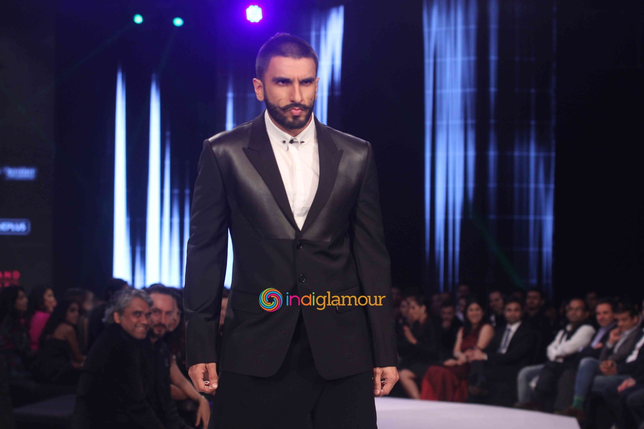 Ranveer Singh Rocks the Ramp at GQ Fashion Nights 2015 Event hd photo