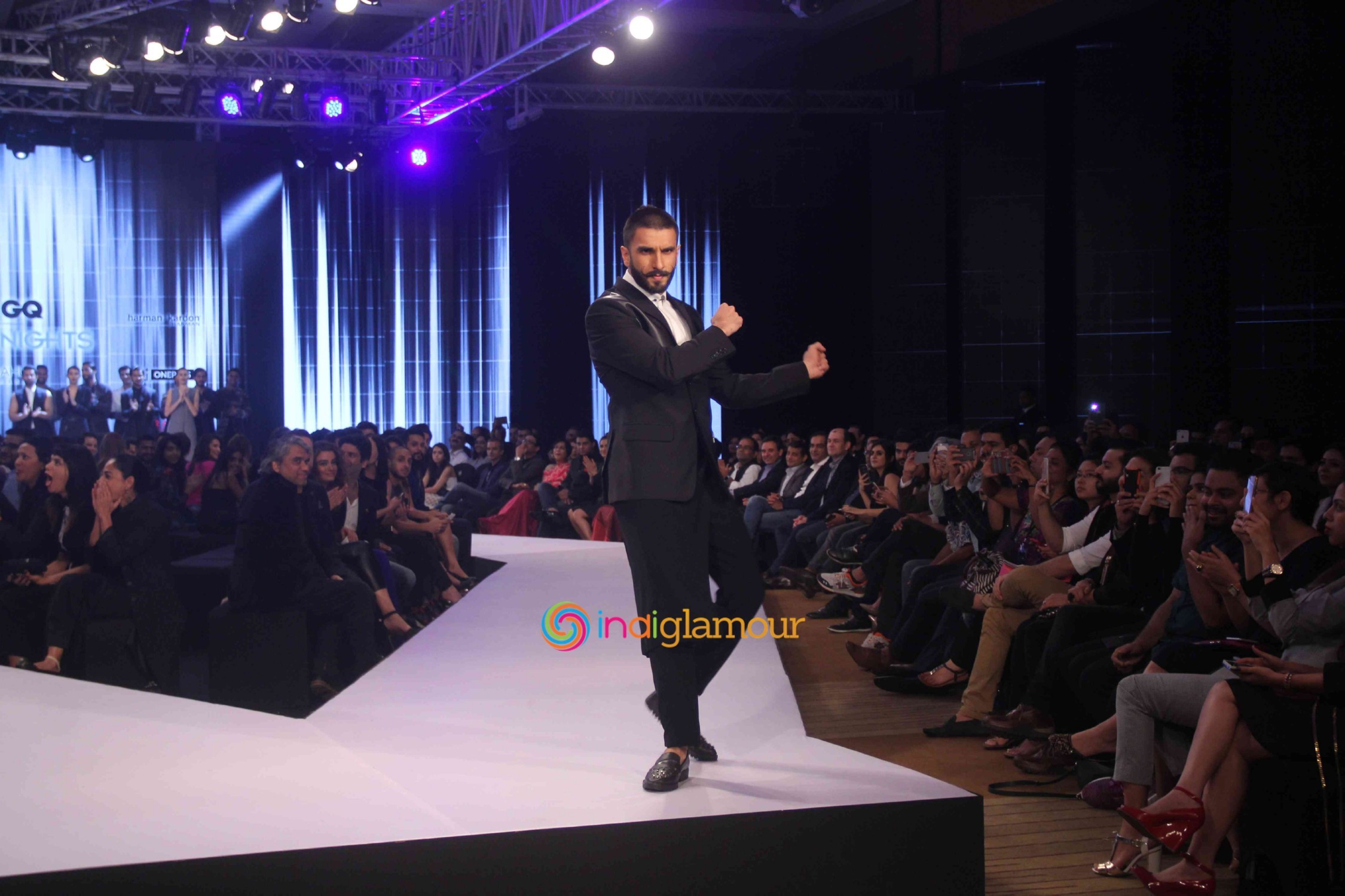 Ranveer Singh Rocks the Ramp at GQ Fashion Nights 2015 Event hd photo