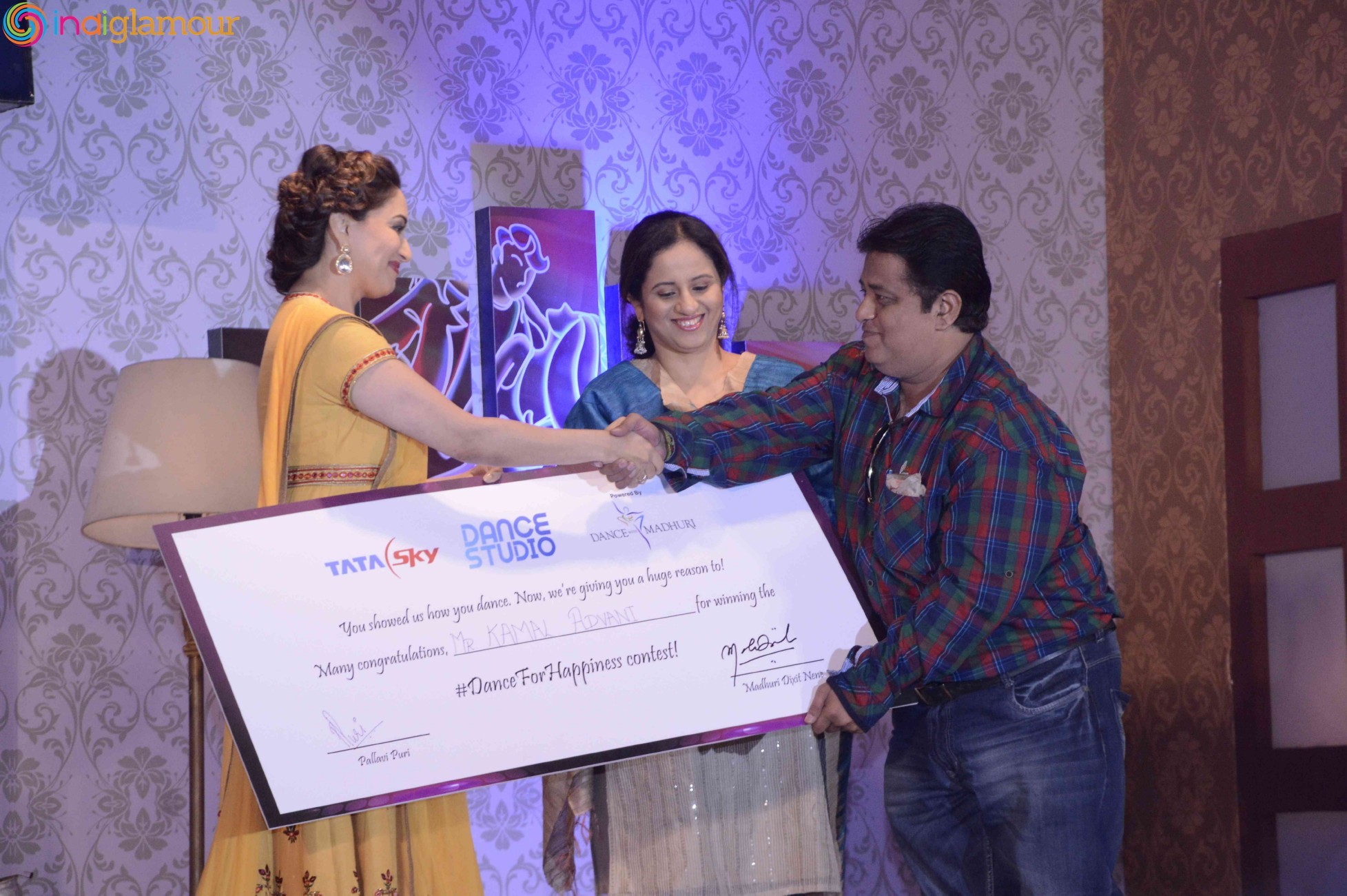 Madhuri Dixit at Tata Sky launches Dance Studio Event Stills Event hd photo