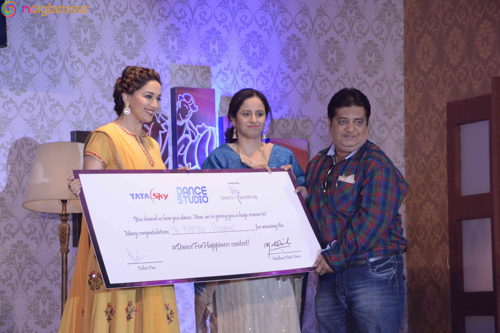 Madhuri Dixit at Tata Sky launches Dance Studio Event Stills Event hd photo