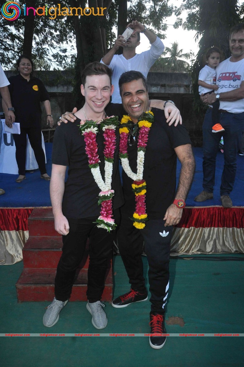 DJ Hardwell visits Magic Bus Foundation Event hd photo