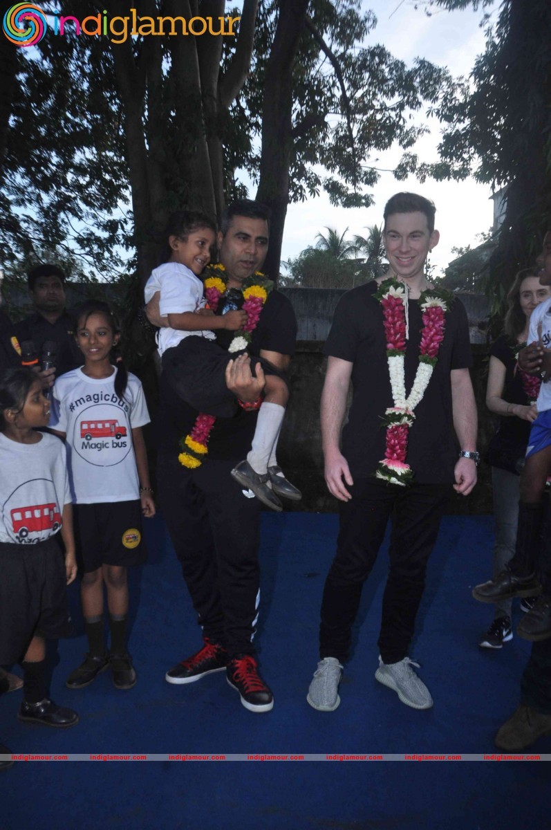 DJ Hardwell visits Magic Bus Foundation Event hd photo