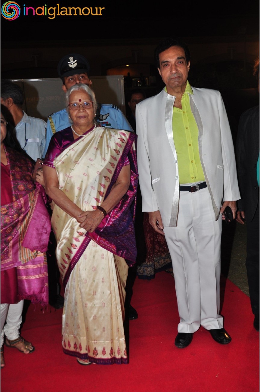 Aadhi Aabadi Women Achievers Awards 2015 Event hd photo