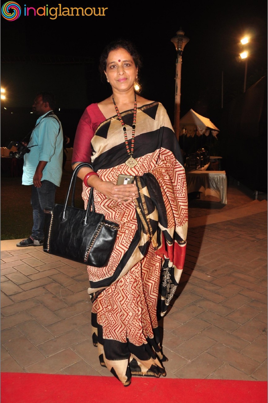 Aadhi Aabadi Women Achievers Awards 2015 Event hd photo