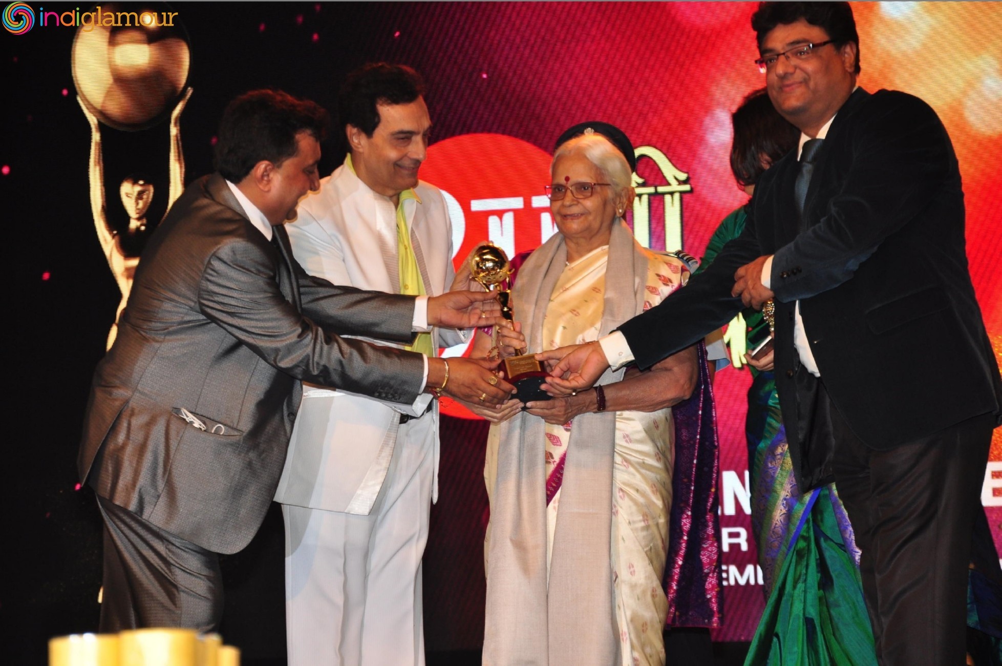 Aadhi Aabadi Women Achievers Awards 2015 Event hd photo