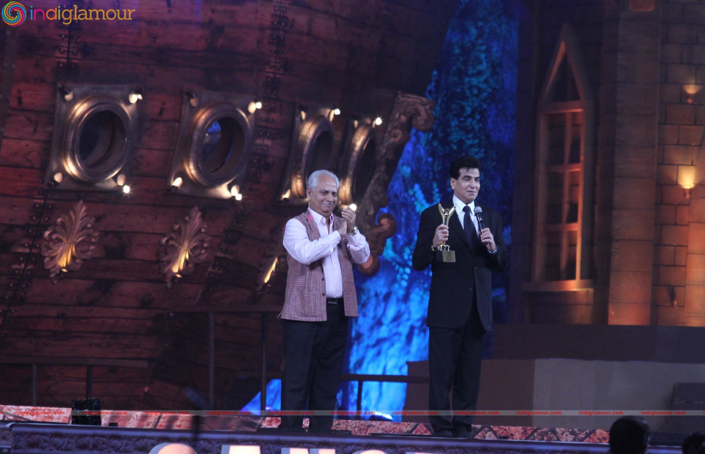 Sansui Colors Stardust Awards 2015 Event Photos Event hd photo