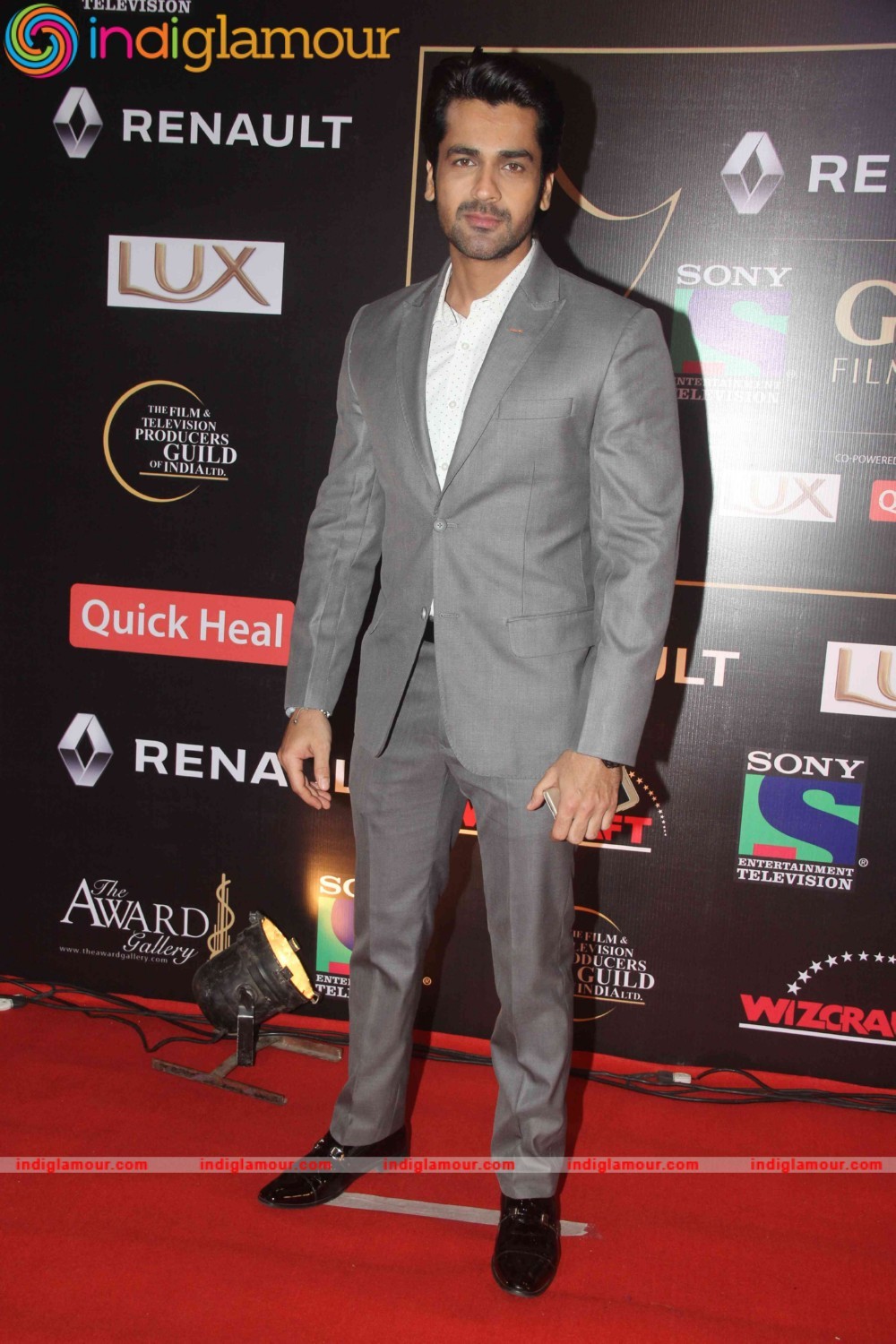 Red Carpet Pictures of Renault Sony Guild Film Award 2015 Event Photos Event hd photo