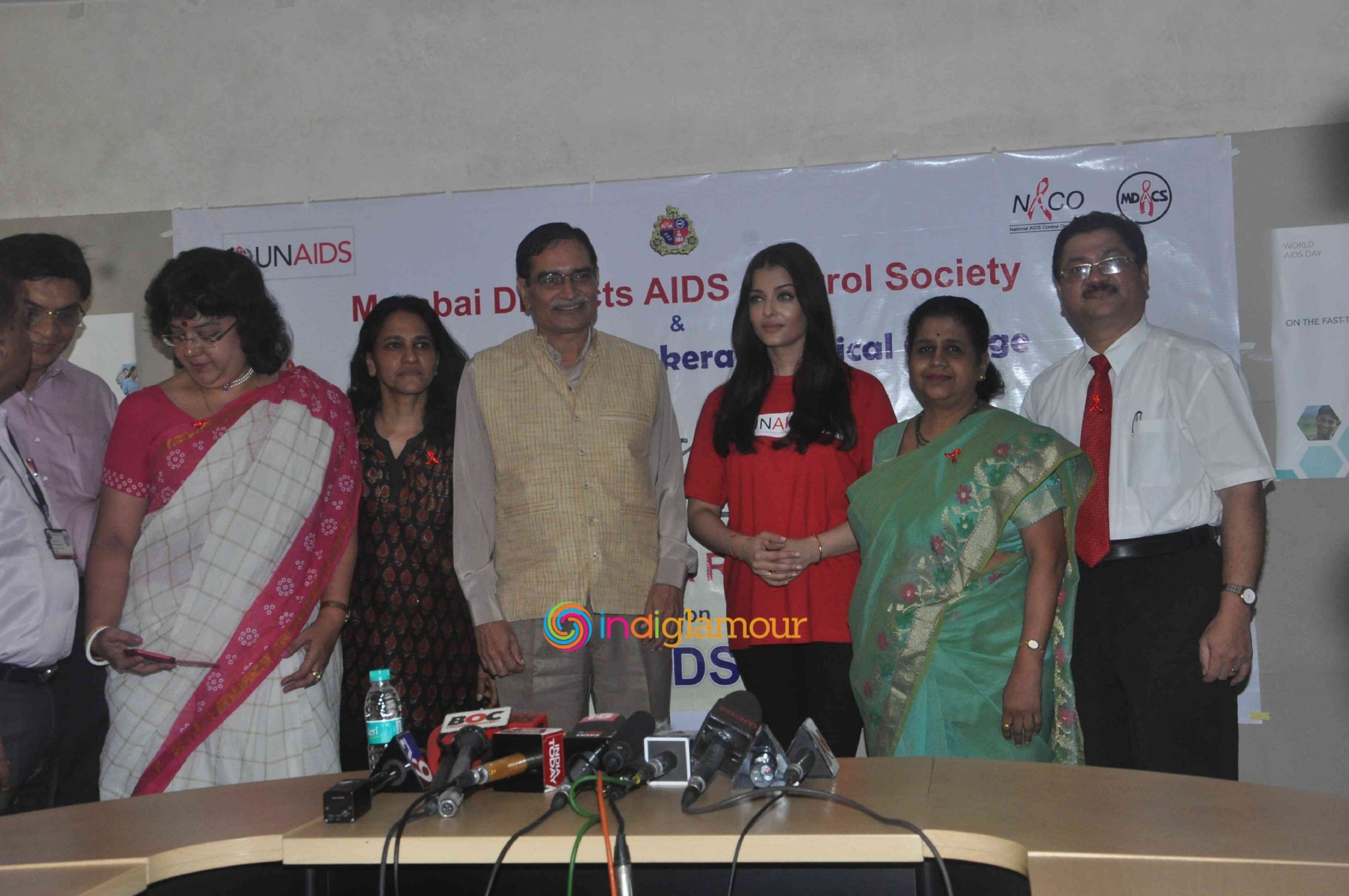 Aishwarya Rai Create Awareness On World AIDS Day Event hd photo