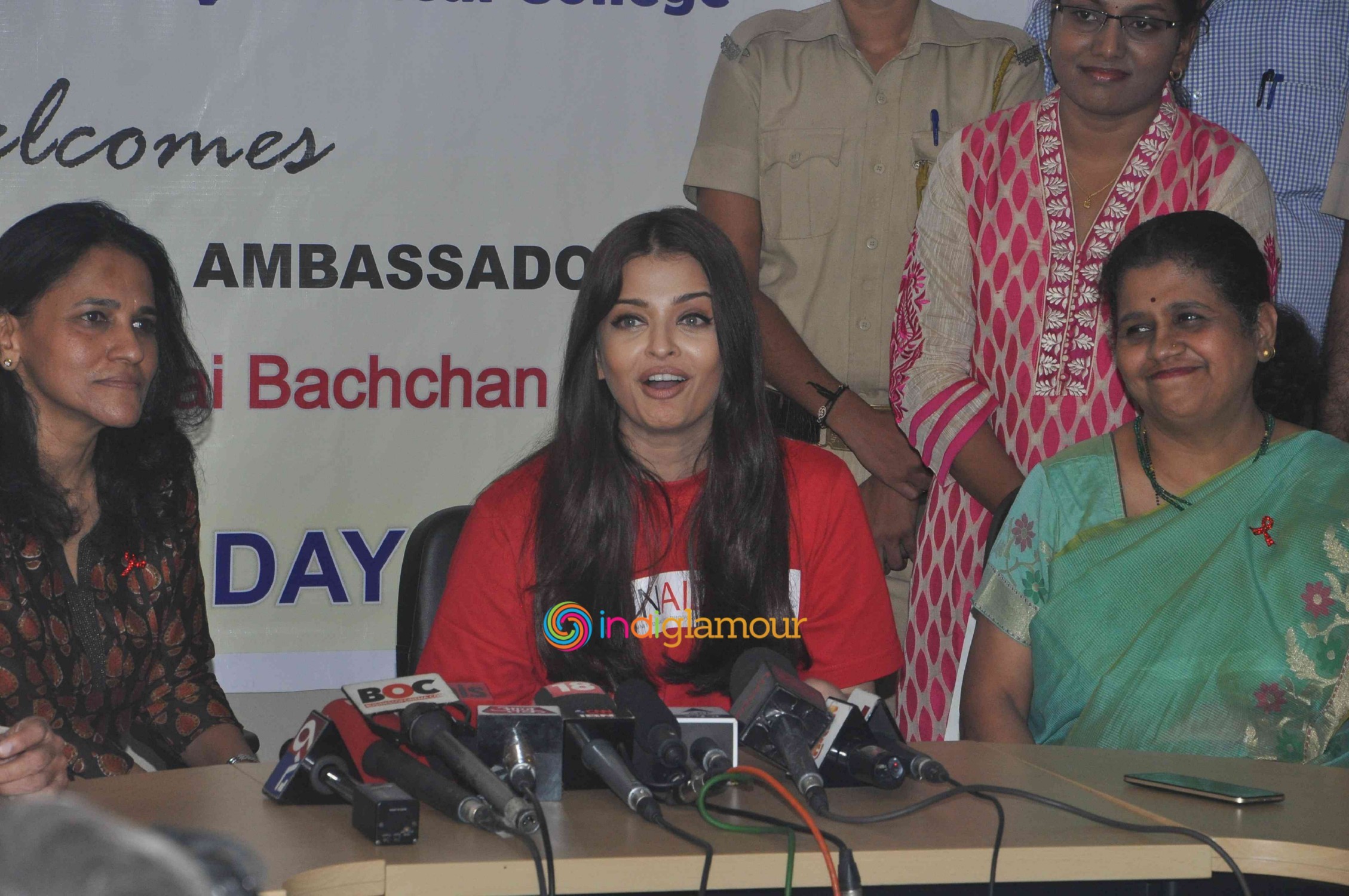 Aishwarya Rai Create Awareness On World AIDS Day Event hd photo