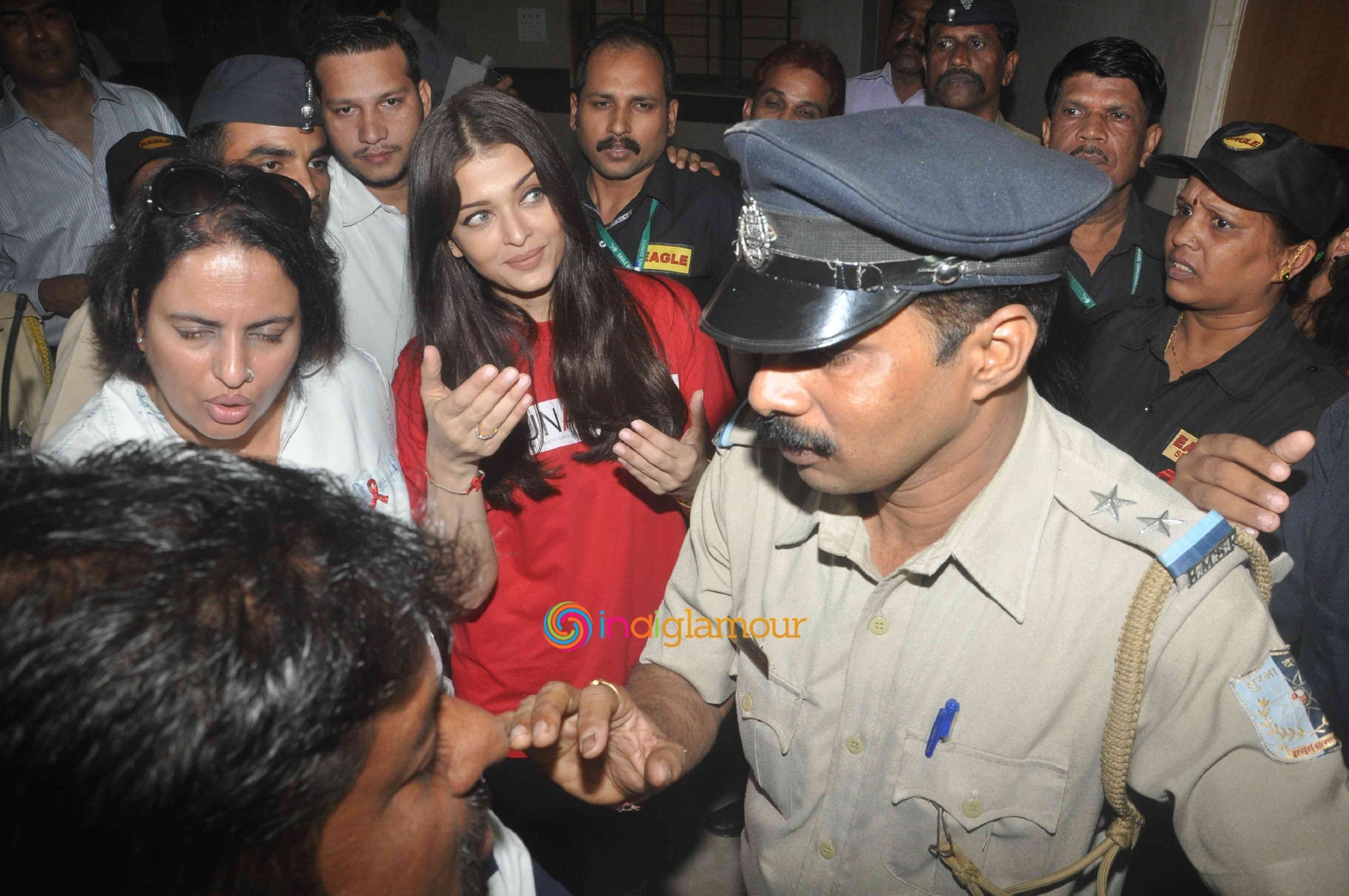 Aishwarya Rai Create Awareness On World AIDS Day Event hd photo