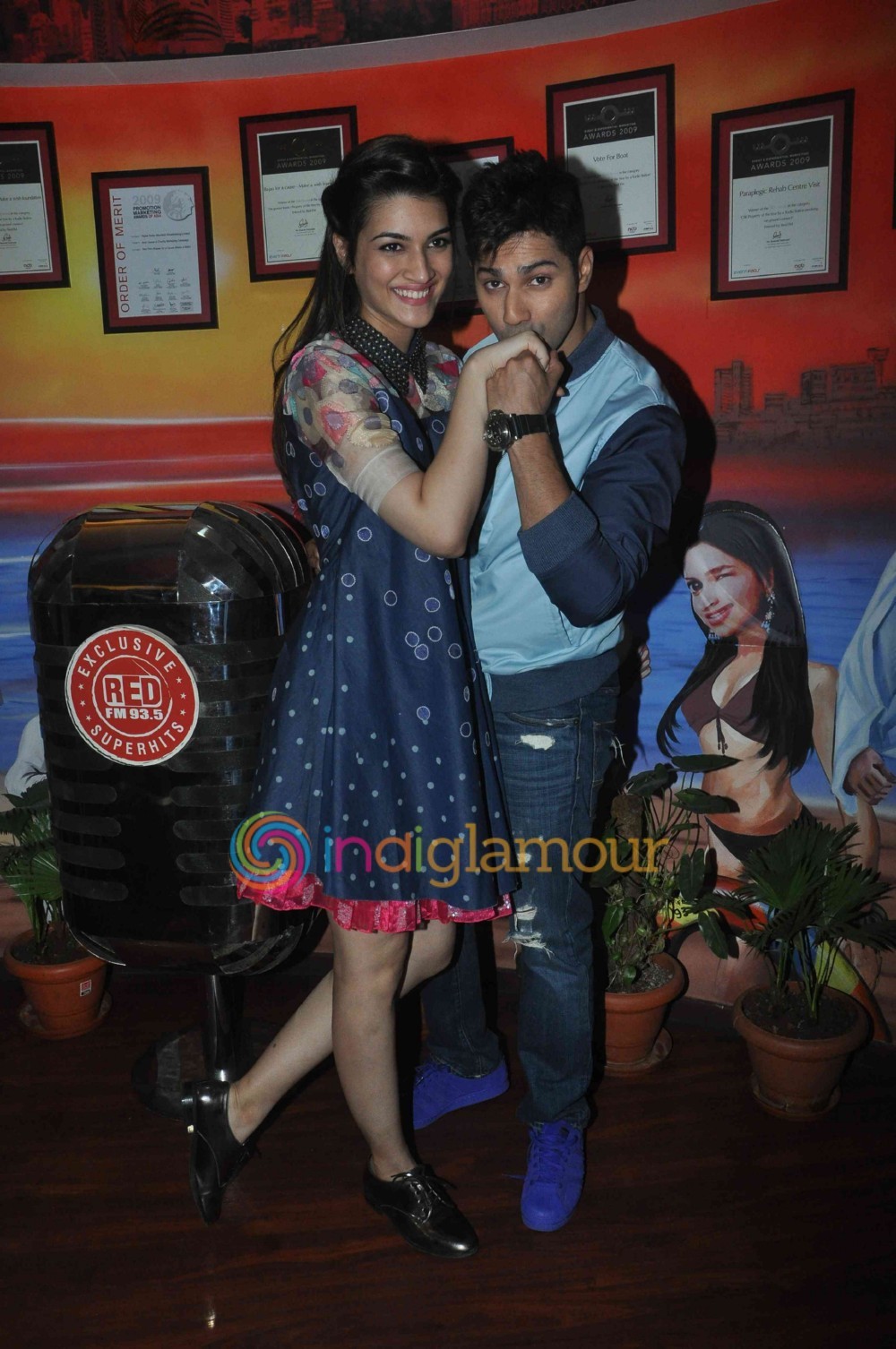 Promotion of Dilwale at Radio Red FM Event hd photo